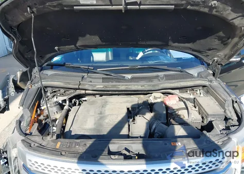 2015 Ford Explorer Xlt z USA, uszkodzony, nr VIN 1FM5K8D89FGC35779